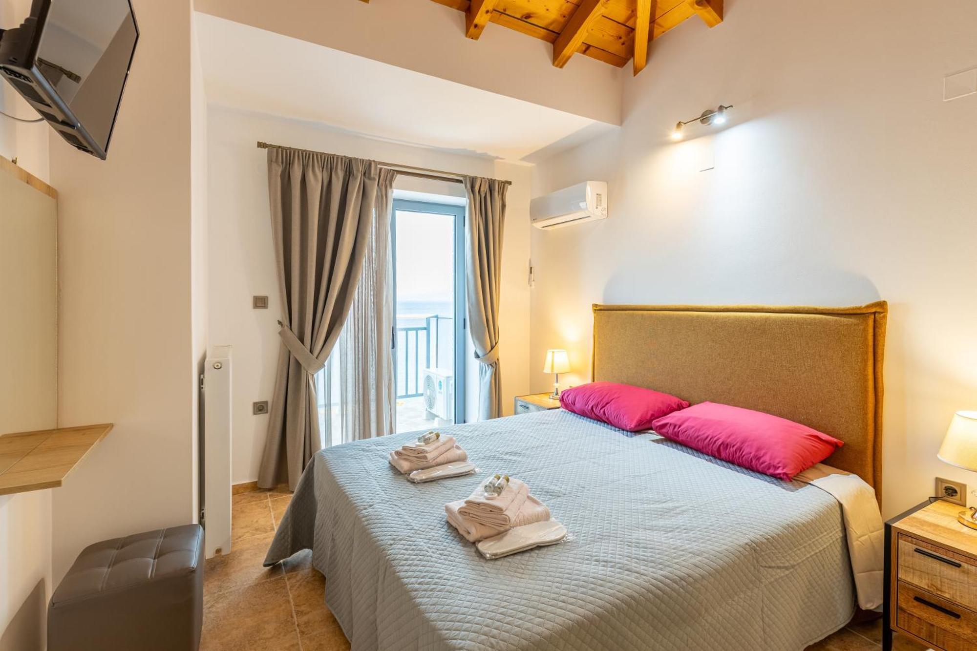 Katerina'S Villas - Monemvasia Beachfront Stone Paradise Dış mekan fotoğraf